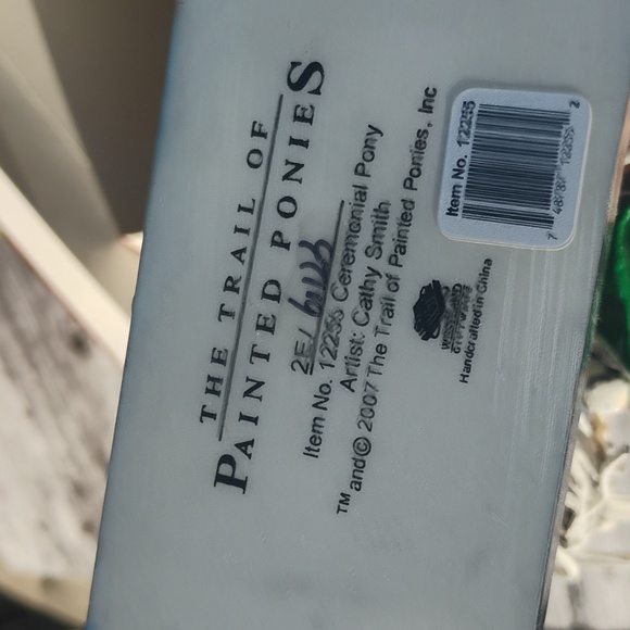 Trail of Painted Ponies,  Artist Signed CEREMONIAL PONY #12256 2007 Retired - Picture 4 of 8